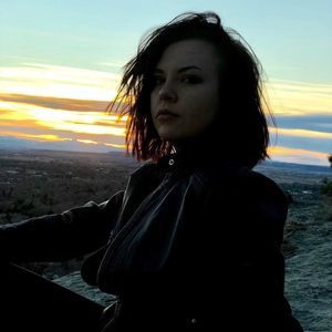 Meet your Posher, Abigail